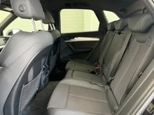 Audi Q5 40 TDI quattro intense in brillantschwarz Klar