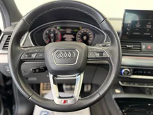 Audi Q5 40 TDI quattro intense in brillantschwarz Klar