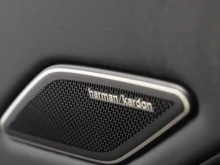 VW T-Roc R-Line eTSI DSG in Celestial Blue Dach Black Uni