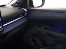 VW T-Roc R-Line eTSI DSG in Celestial Blue Dach Black Uni