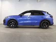 VW T-Roc R-Line eTSI DSG in Celestial Blue Dach Black Uni