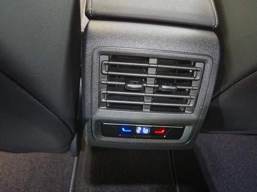 Bild eines Golf Variant Sport mHeV DSG