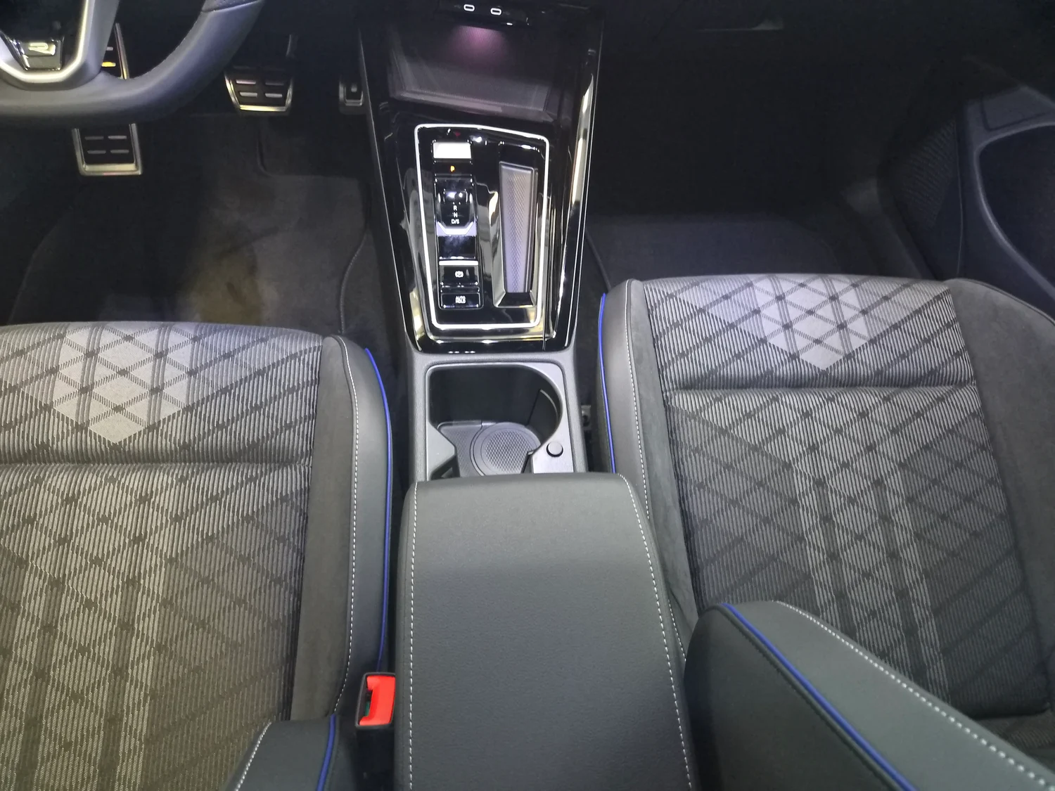 Bild eines Golf Variant Sport mHeV DSG