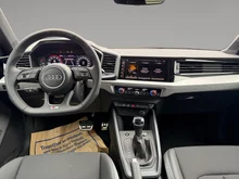 Audi A1 Sportback 30 TFSI intense in Mythosschwarz Metallic
