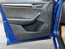 Škoda Kodiaq 4x4 SPORTLINE TDI DSG in Race-Blau Metallic