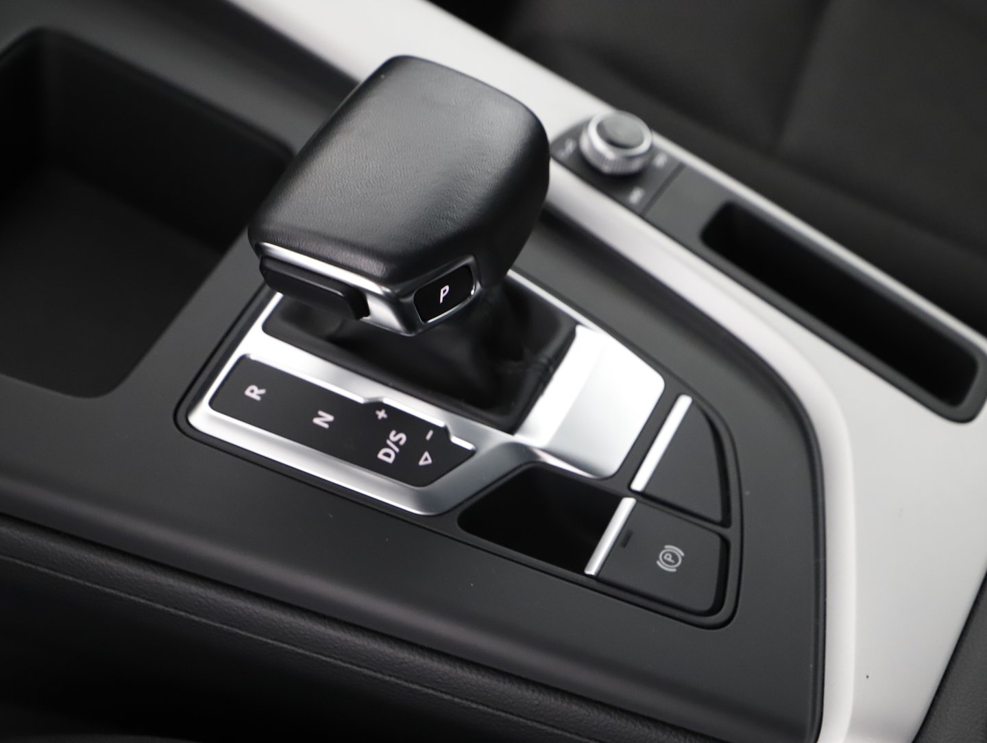 Audi A4 Avant 30 TDI | Bild 11 von 17