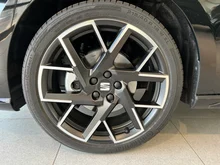 SEAT Ibiza FR 1.0 TSI 115PS in Nacht-Schwarz Metallic