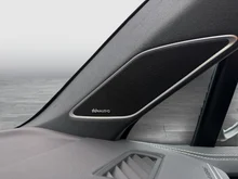 VW Touareg R-Line TDI 4MOTION in Grenadillschwarz Metallic