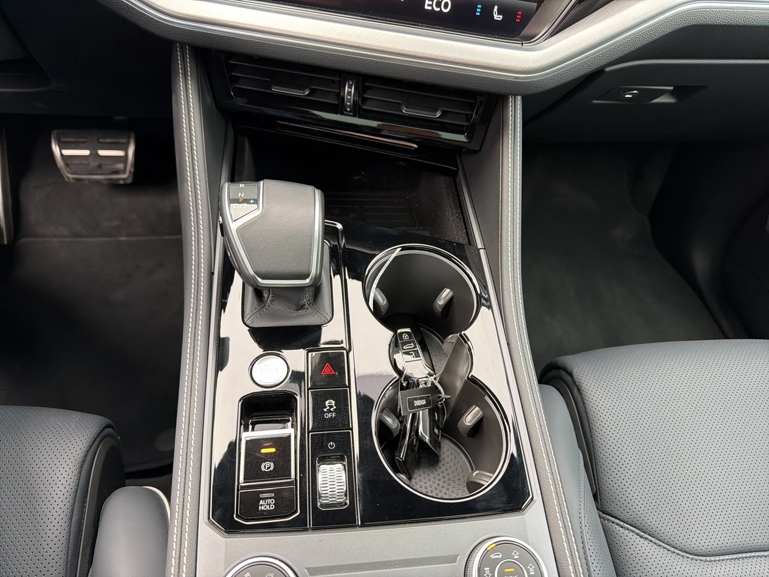 Bild eines VW Touareg R-Line TDI 4MOTION