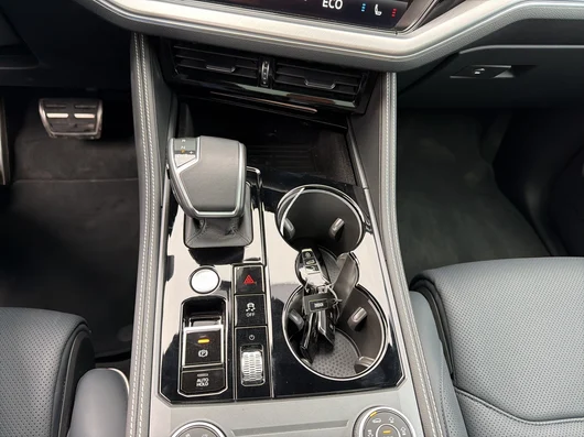 Bild eines VW Touareg R-Line TDI 4MOTION