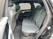 VW Touareg R-Line TDI 4MOTION in Grenadillschwarz Metallic