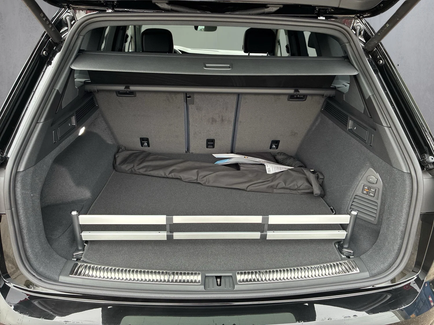 Bild eines VW Touareg R-Line TDI 4MOTION