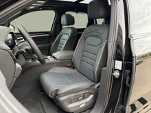 VW Touareg R-Line TDI 4MOTION in Grenadillschwarz Metallic