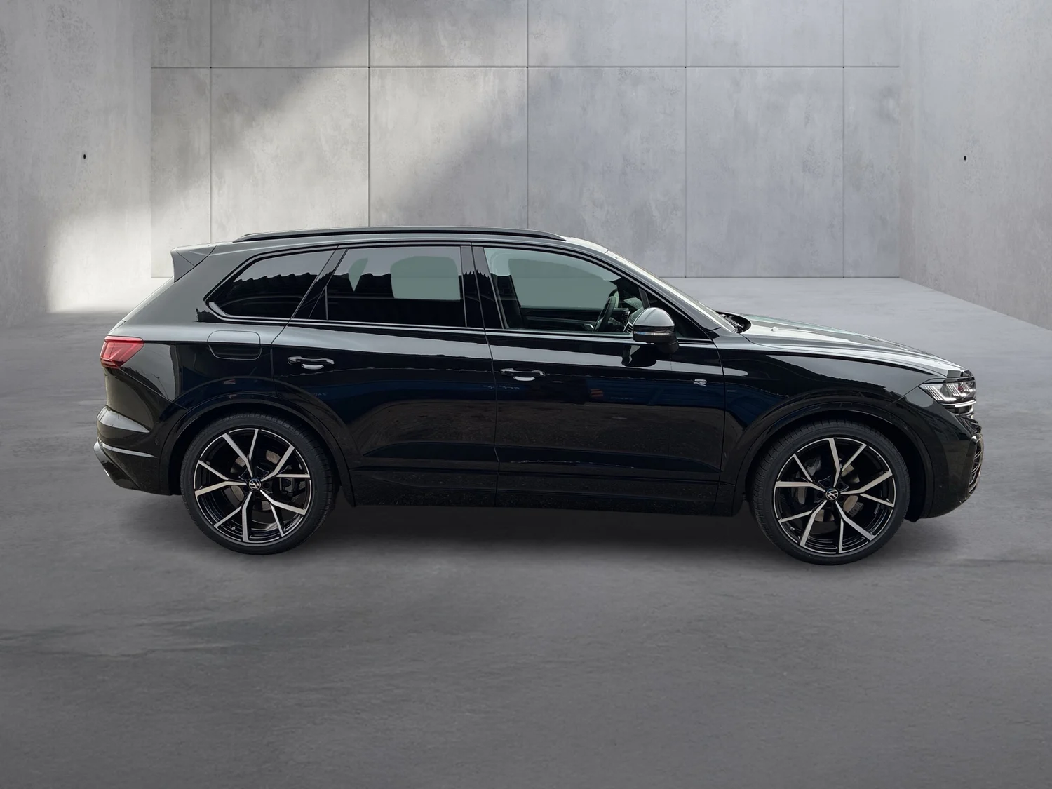 Bild eines VW Touareg R-Line TDI 4MOTION