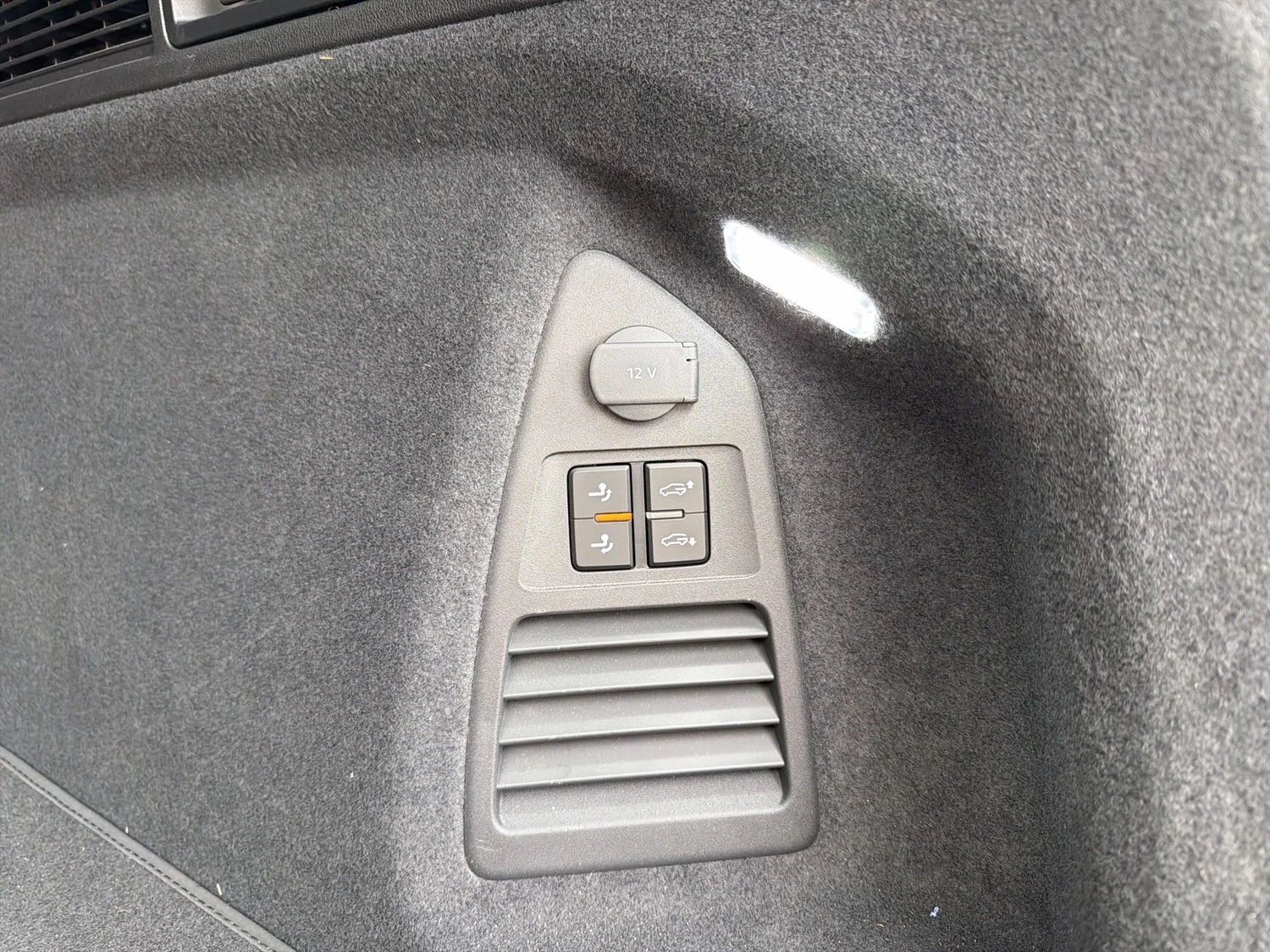Bild eines VW Touareg R-Line TDI 4MOTION