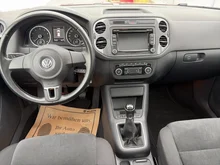 VW Tiguan Sky TSI BMT in wild cherry metallic