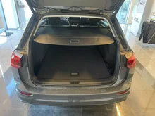 VW Golf Variant Business TSI in Delfingrau Metallic