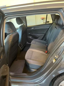VW Golf Variant Business TSI in Delfingrau Metallic