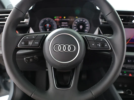 Bild eines Audi A3 allstreet 40 TFSI e
