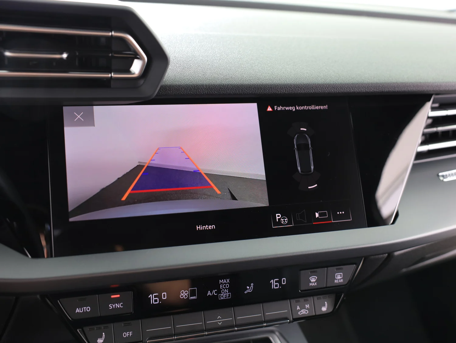 Bild eines Audi A3 allstreet 40 TFSI e