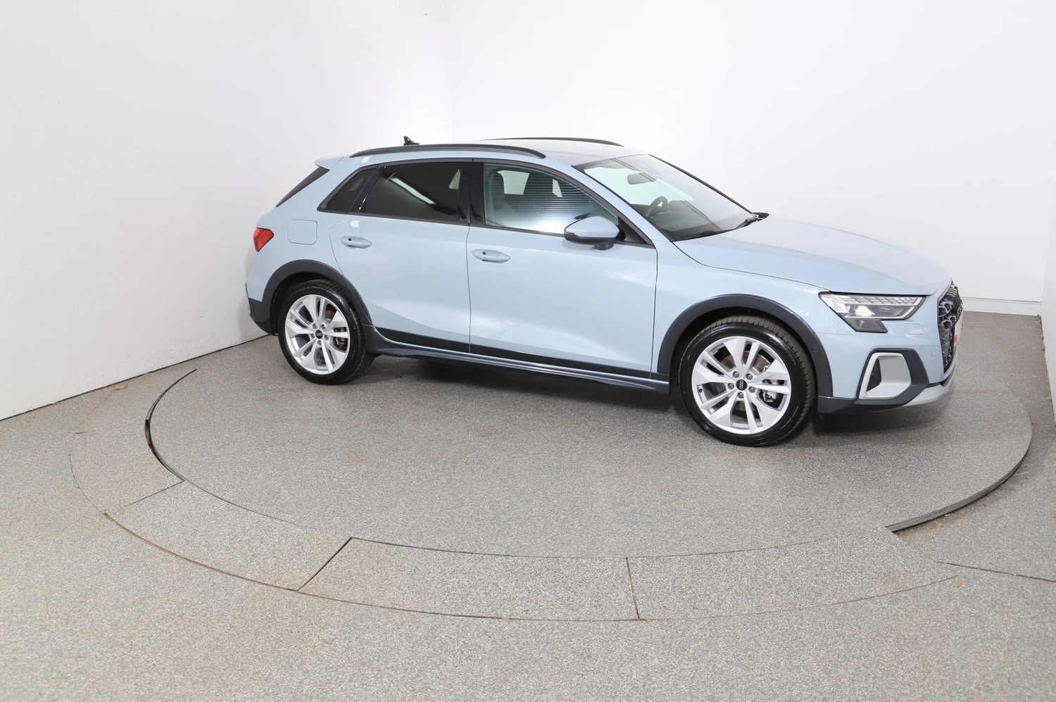 Bild eines Audi A3 allstreet 40 TFSI e
