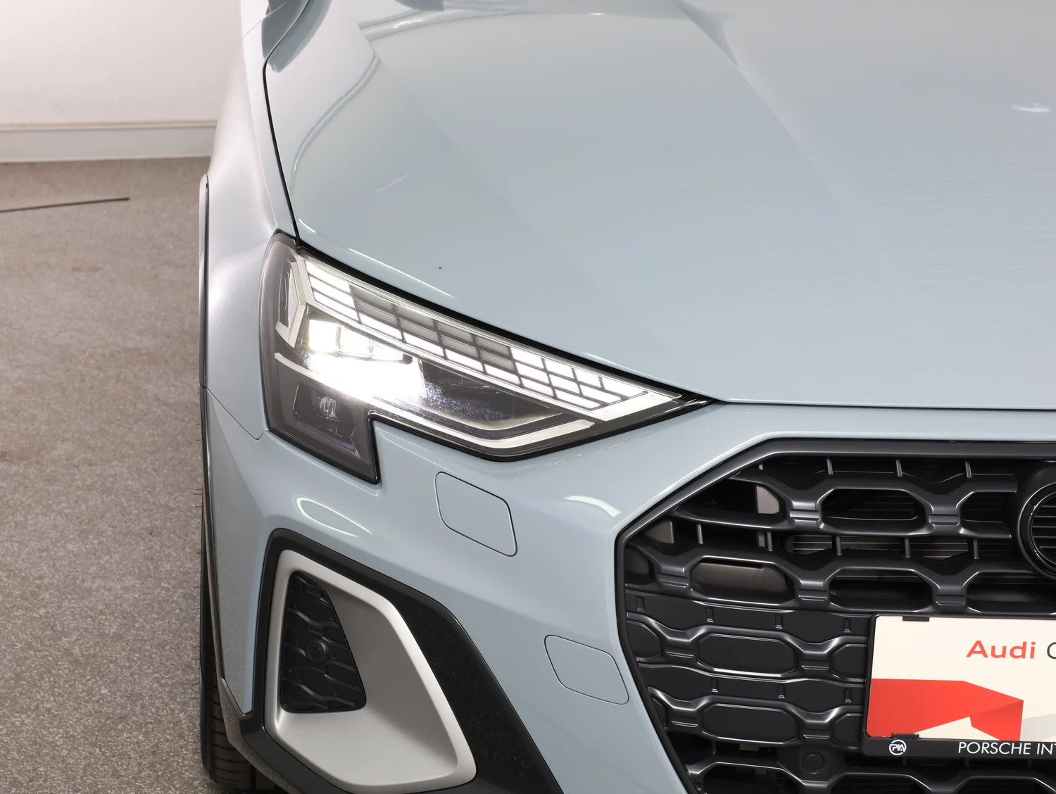 Bild eines Audi A3 allstreet 40 TFSI e
