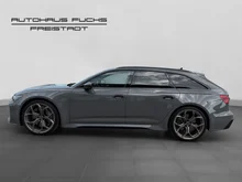 Audi RS6 Avant RS 6 Avant 4.0 TFSI quattro in MYTHOSSCHWARZ METALLIC