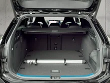 VW Passat Variant Sport TDI 4MOTION DSG in Grenadillschwarz Metallic