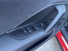 VW Tiguan Sport TDI 4MOTION DSG in Persimmon Red Metallic
