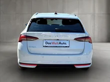 Škoda Octavia Combi Selection TDI DSG in Moon-Weiß Metallic