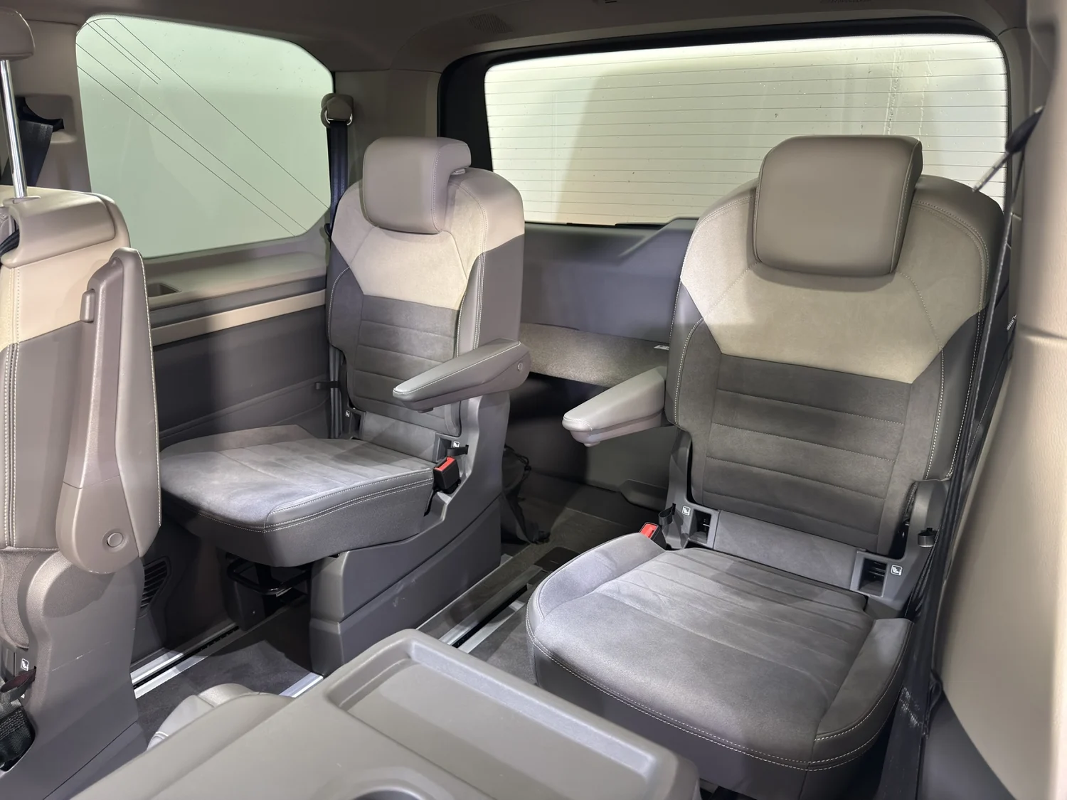 Bild eines VW Multivan Edition eHybrid 180 kW 4MOTION