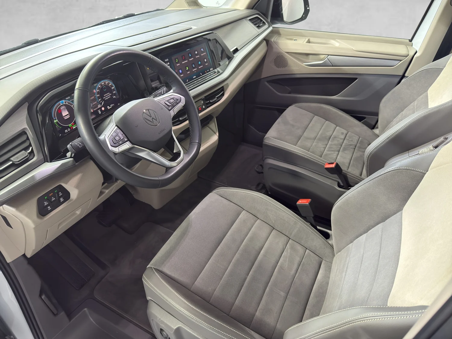 Bild eines VW Multivan Edition eHybrid 180 kW 4MOTION