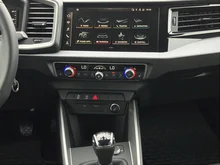 Audi A1 Sportback 30 TFSI intense in Cortinaweiss