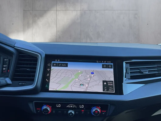 Bild eines Audi A1 allstreet 30 TFSI