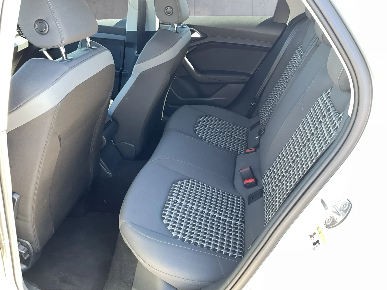 Bild eines Audi A1 allstreet 30 TFSI