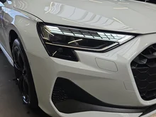 Audi A3 Sportback 30 TFSI in Gletscherweiß Metallic