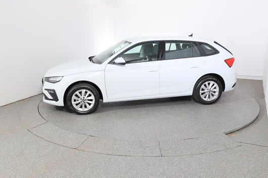 Bild eines Škoda Scala Essence TSI