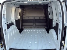 VW Caddy Cargo TDI in Candyweiß