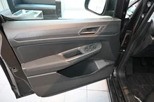 VW Caddy TDI 4MOTION in Deepblack Perleffekt
