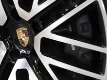 Porsche Cayenne E-Hybrid Black Edition in quarzitgraumetallic