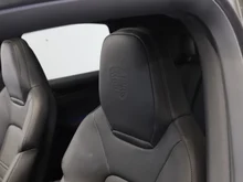 Porsche Cayenne E-Hybrid Black Edition in quarzitgraumetallic