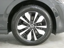 VW Golf Life TSI in 5K Uranograu