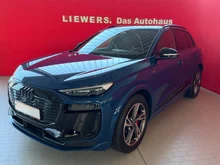Audi Q6 e-tron quattro in Ascariblau Metallic