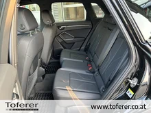 Audi Q3 e-tron 45 TFSI e S line exterieur in Mythosschwarz Metallic