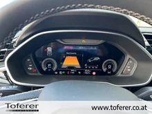 Audi Q3 e-tron 45 TFSI e S line exterieur in Mythosschwarz Metallic