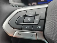 VW T-Cross 4Me TSI in Deep Black Perleffekt