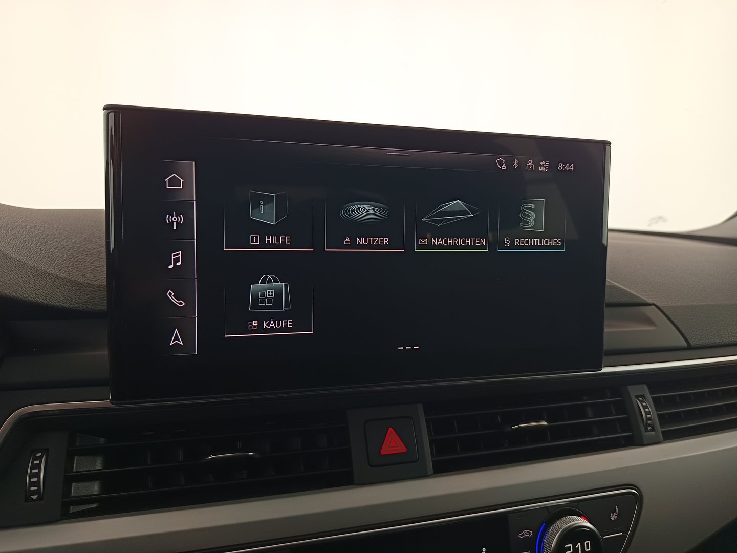 Audi A4 Avant 30 TDI advanced | Bild 21 von 36