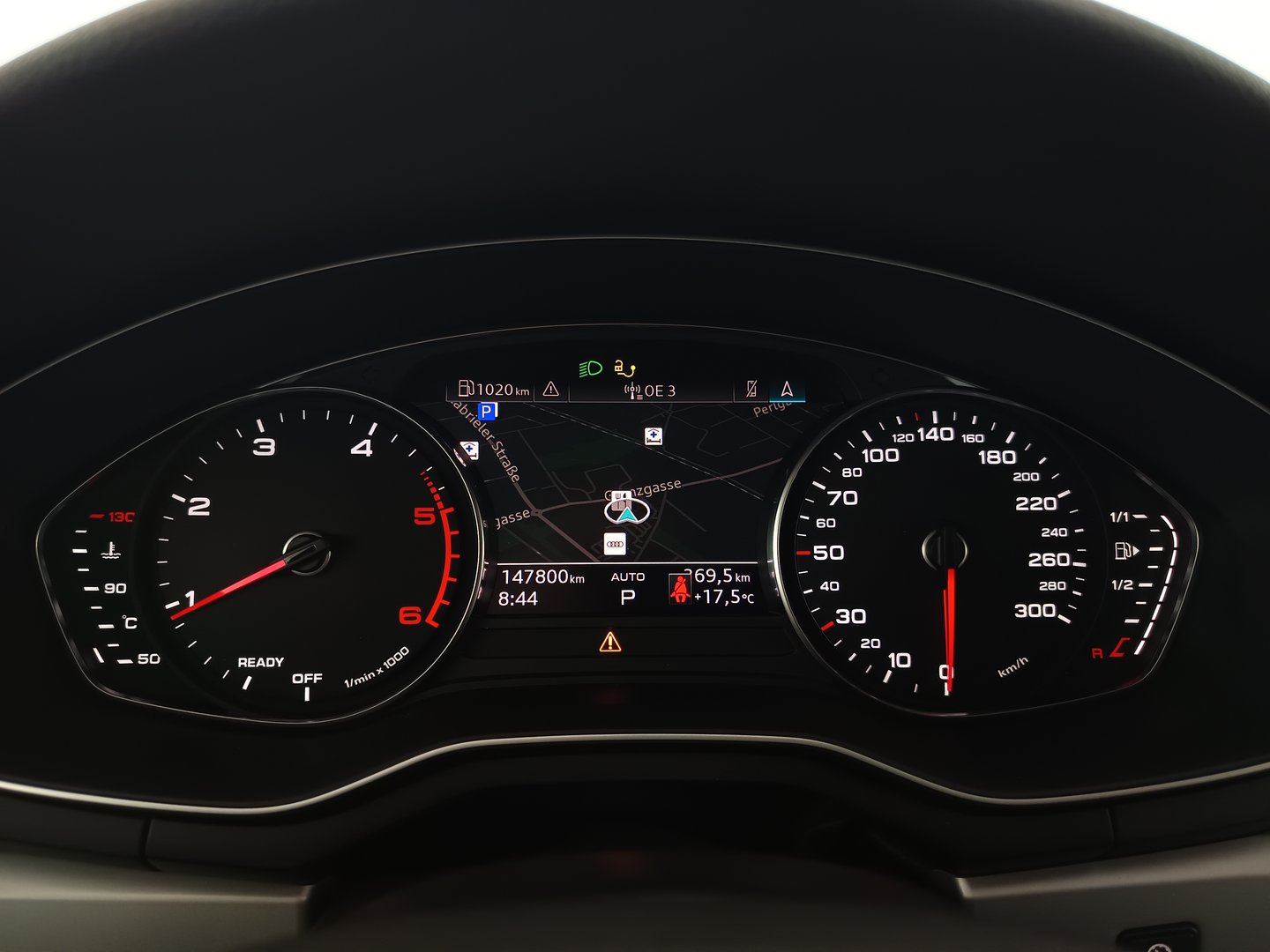 Audi A4 Avant 30 TDI advanced | Bild 15 von 36