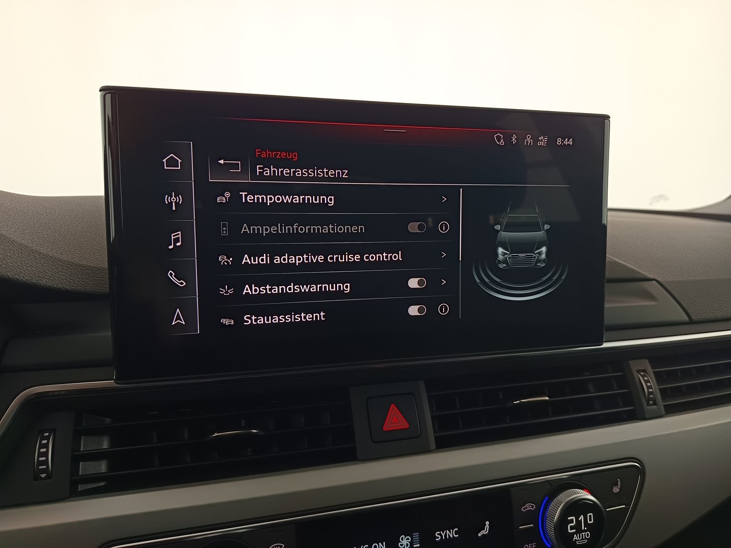 Audi A4 Avant 30 TDI advanced | Bild 22 von 36