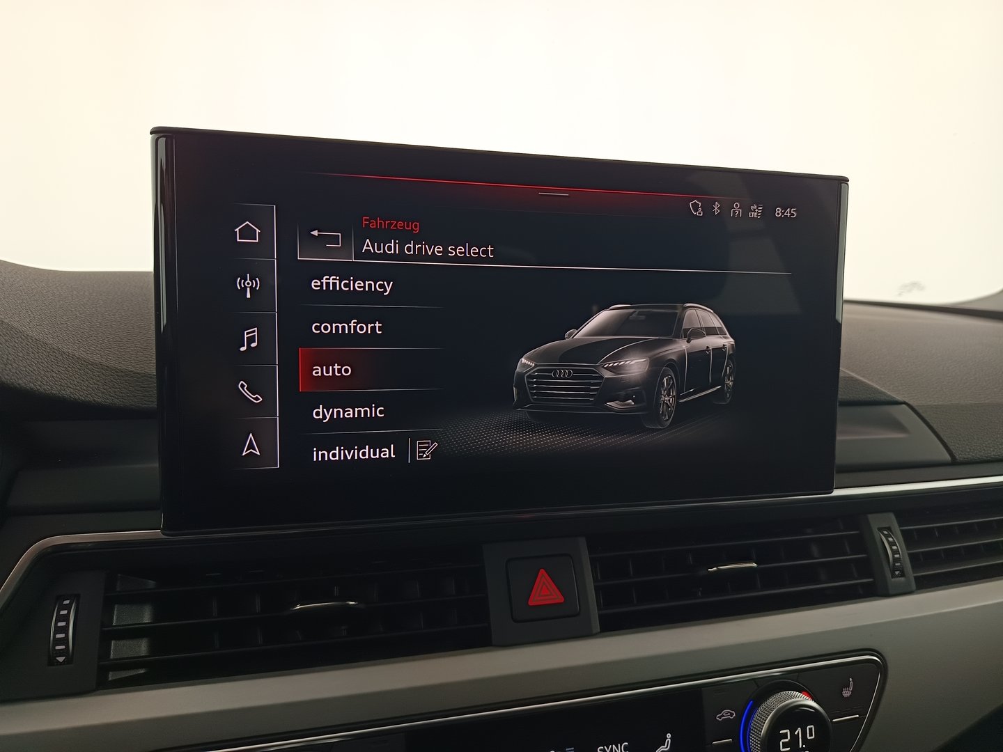 Audi A4 Avant 30 TDI advanced | Bild 25 von 36